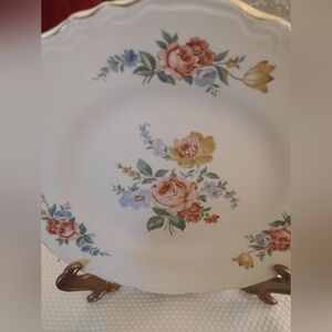 Single Scio Pottery, OH - FloralHazel Plate, 9.5" with gold plastic stand